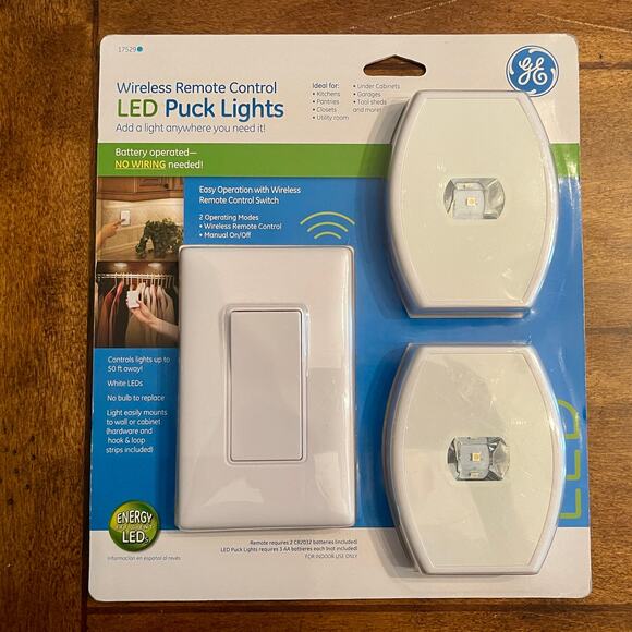 GE Remote Controll Wireless LED Puck Lights (2 Pack) New in Package 00.1=C023 - Picture 1 of 11